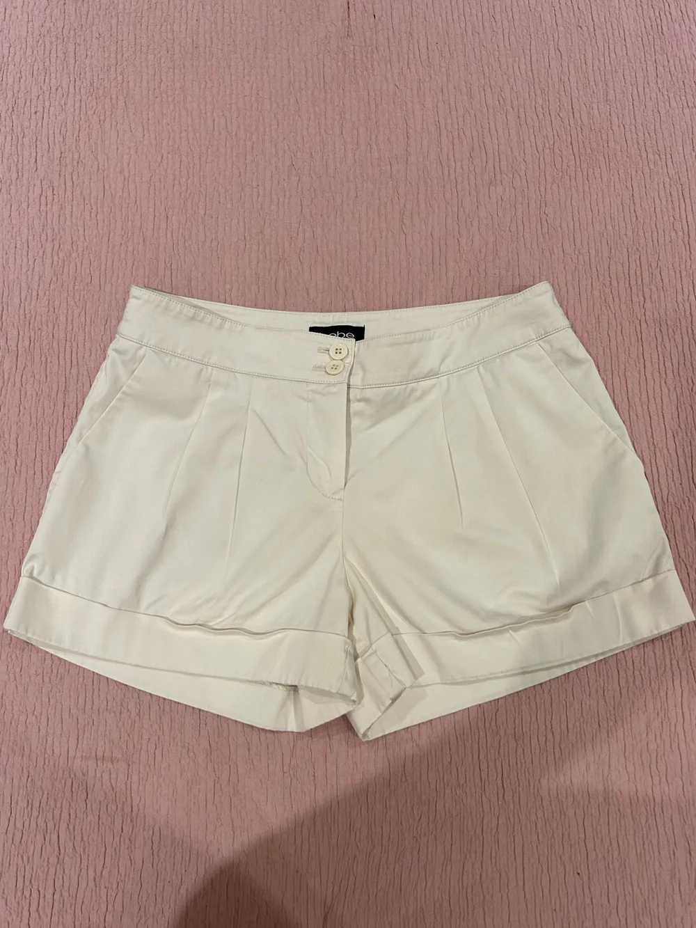 BEBE Ivory High-Rise Pleated Shorts Cuffed Hem, Size 4